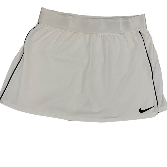 NIKE COURT DRY-FIT STRAIGHT TENNIS SKORT WHITE - Picture 12 of 13